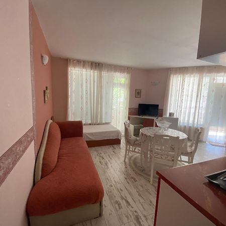 Art Guest House Orchidea بوموري المظهر الخارجي الصورة